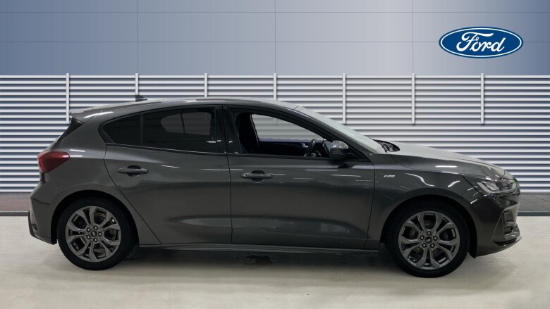 Ford Focus 1.0 EcoBoost ST-Line 5dr Petrol Hatchback